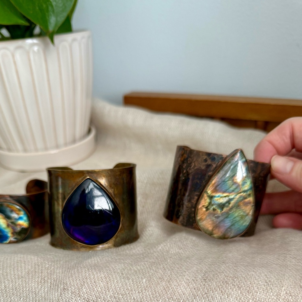 Labradorite and Copper Cuff Bracelet - Picture 8 of 9